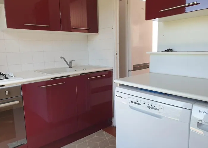 Hotel Maison Porticcio Centre, Et Commodites A Pied *